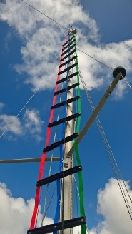 Swept Spreaders Mast Ladder 1